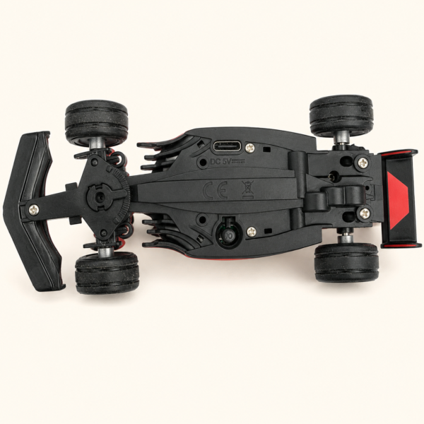 RC002_6 Underside of the mini RC formula car showing the chassis